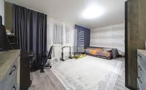 2-к квартира, вторичка, 93м2, 1/10 этаж