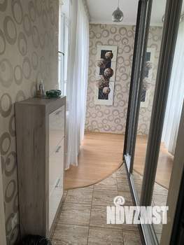2-к квартира, вторичка, 56м2, 1/3 этаж