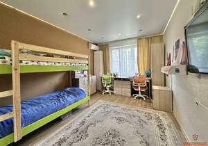 2-к квартира, вторичка, 52м2, 1/10 этаж