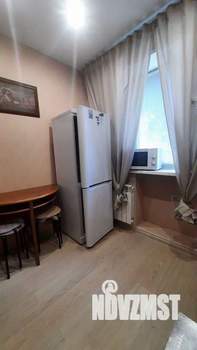 2-к квартира, вторичка, 42м2, 3/5 этаж