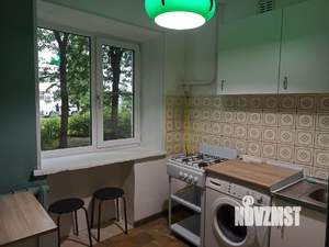 2-к квартира, вторичка, 42м2, 1/5 этаж