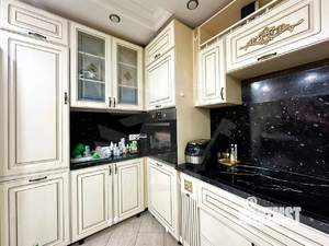 3-к квартира, вторичка, 72м2, 8/17 этаж