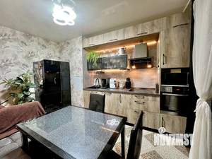 2-к квартира, вторичка, 61м2, 18/23 этаж