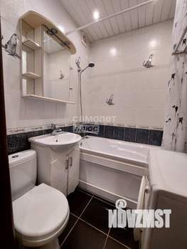 2-к квартира, вторичка, 44м2, 1/4 этаж