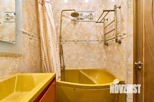 2-к квартира, вторичка, 67м2, 1/9 этаж