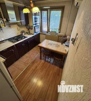 3-к квартира, вторичка, 65м2, 1/10 этаж