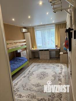 2-к квартира, вторичка, 52м2, 1/10 этаж