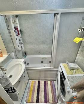 3-к квартира, вторичка, 65м2, 1/10 этаж