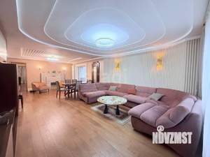 3-к квартира, вторичка, 160м2, 3/10 этаж