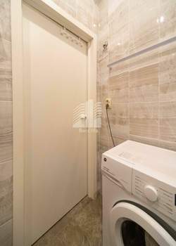 2-к квартира, вторичка, 45м2, 1/4 этаж