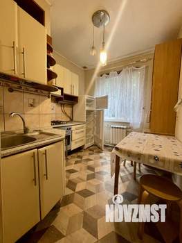 2-к квартира, вторичка, 61м2, 1/2 этаж