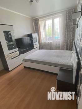 2-к квартира, вторичка, 66м2, 1/3 этаж