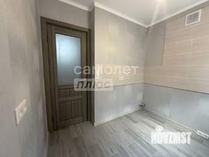 2-к квартира, вторичка, 43м2, 1/4 этаж