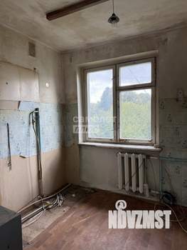 4-к квартира, вторичка, 61м2, 5/5 этаж