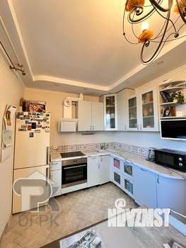 2-к квартира, вторичка, 56м2, 8/17 этаж