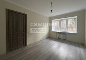 2-к квартира, вторичка, 43м2, 1/4 этаж