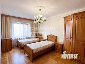 3-к квартира, вторичка, 139м2, 4/10 этаж