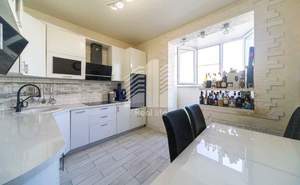 3-к квартира, вторичка, 79м2, 8/17 этаж