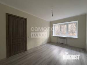 2-к квартира, вторичка, 43м2, 1/4 этаж