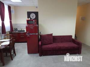 2-к квартира, вторичка, 45м2, 1/4 этаж