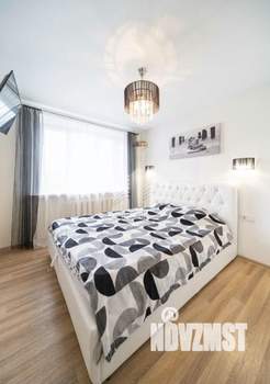 2-к квартира, вторичка, 63м2, 3/5 этаж