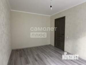 2-к квартира, вторичка, 43м2, 1/4 этаж