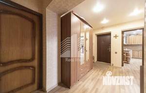 2-к квартира, вторичка, 63м2, 3/5 этаж
