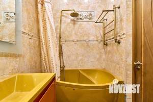 2-к квартира, вторичка, 67м2, 1/9 этаж
