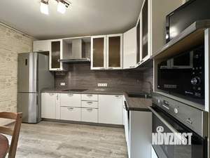 2-к квартира, вторичка, 62м2, 8/14 этаж