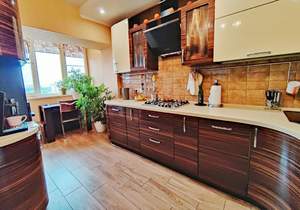 4-к квартира, вторичка, 127м2, 9/10 этаж