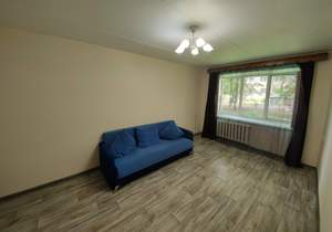2-к квартира, вторичка, 43м2, 1/5 этаж