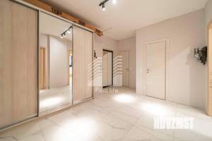 2-к квартира, вторичка, 66м2, 11/17 этаж
