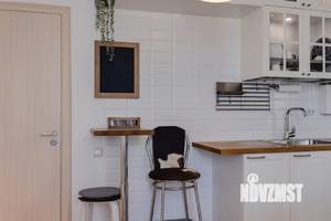 2-к квартира, вторичка, 56м2, 1/3 этаж
