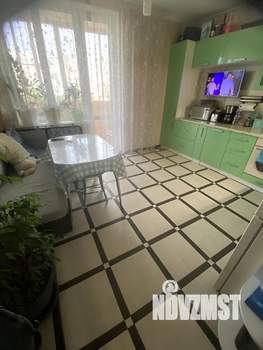 2-к квартира, вторичка, 56м2, 1/3 этаж