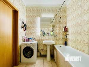 2-к квартира, вторичка, 61м2, 1/3 этаж