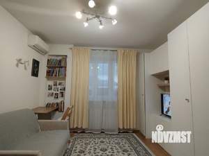 1-к квартира, вторичка, 37м2, 8/19 этаж
