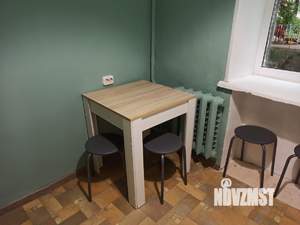 2-к квартира, вторичка, 42м2, 1/5 этаж