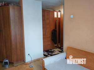 2-к квартира, вторичка, 42м2, 1/5 этаж