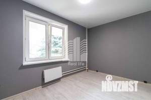 2-к квартира, вторичка, 64м2, 1/10 этаж