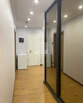 2-к квартира, вторичка, 63м2, 2/18 этаж