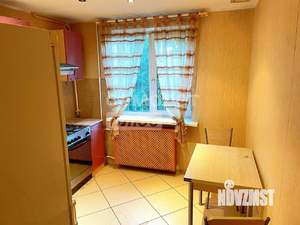 2-к квартира, вторичка, 52м2, 1/5 этаж