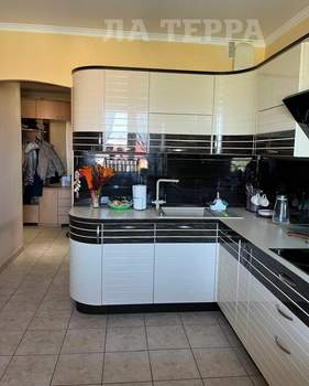 2-к квартира, вторичка, 60м2, 6/17 этаж