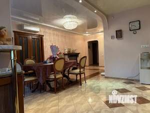 3-к квартира, вторичка, 138м2, 2/10 этаж