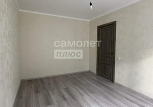 2-к квартира, вторичка, 43м2, 1/4 этаж