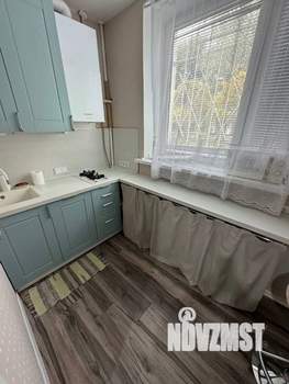 3-к квартира, вторичка, 58м2, 1/2 этаж