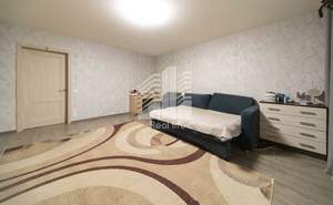 2-к квартира, вторичка, 93м2, 1/10 этаж