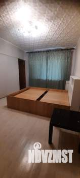 2-к квартира, вторичка, 43м2, 1/4 этаж