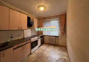 3-к квартира, вторичка, 63м2, 1/9 этаж