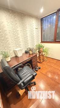 2-к квартира, вторичка, 80м2, 1/10 этаж