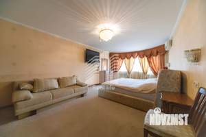 3-к квартира, вторичка, 106м2, 5/5 этаж